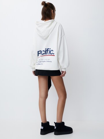 Pull&Bear Sweatshirt i hvid
