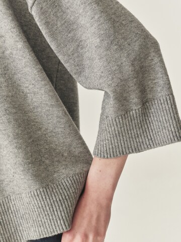 TATUUM Sweater 'Miuu' in Grey