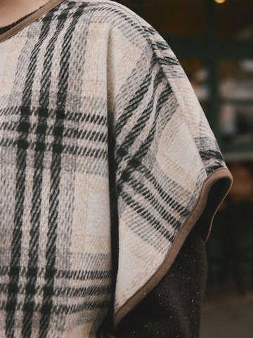 Mantellina di Next in marrone