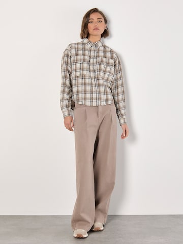 Apricot Cropped Check Shirt ' ' in Beige