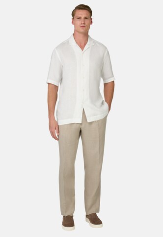 Coupe regular Chemise Boggi Milano en blanc