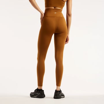 Skinny Pantalon de sport 'Define' new balance en marron