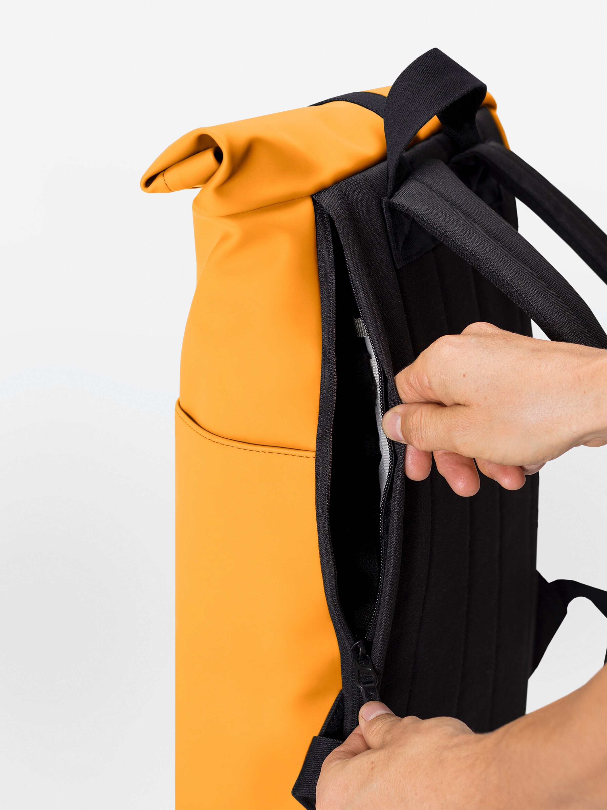 Ucon Acrobatics Backpack 'Hajo Mini Lotus' in Yellow