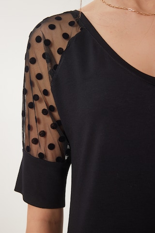 Happiness İstanbul Bluse in Schwarz