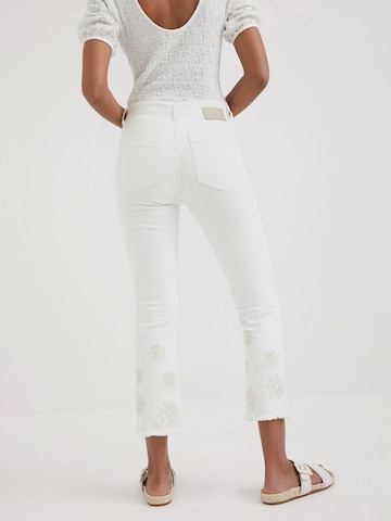 Desigual Regular Jeans 'Gala' in White