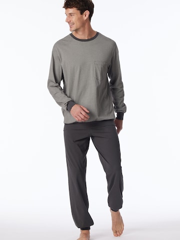 SCHIESSER - Pijama largo ' Comfort Essentials ' en gris: frente