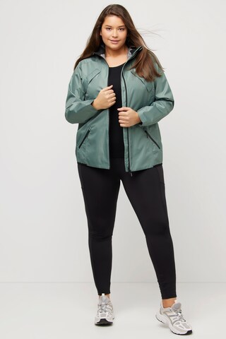 Ulla Popken Funktionsjacke in Grün