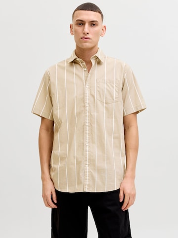 Coupe regular Chemise JACK & JONES en beige : devant
