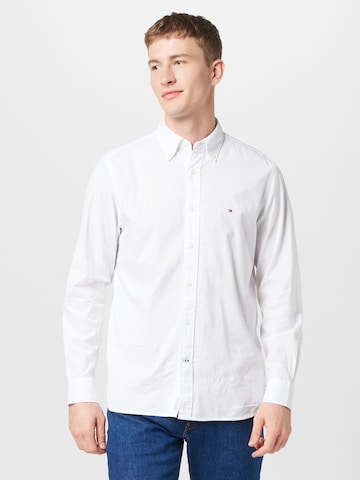 TOMMY HILFIGER Regular Fit Hemd (OCS) in Weiß: Vorderseite