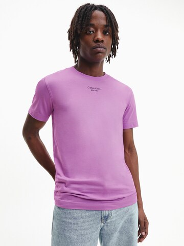 T-Shirt Calvin Klein Jeans en violet : devant