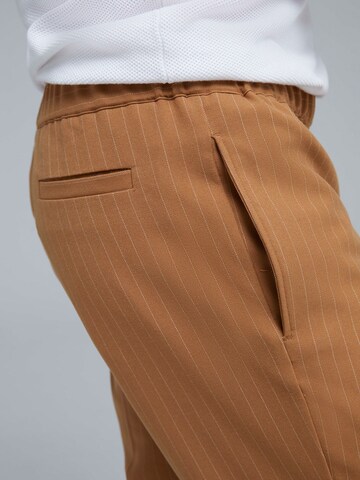 ABOUT YOU x Kevin Trapp Regular Pants 'Falk' in Brown