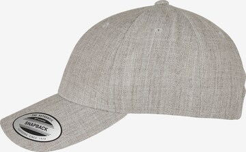 Cappello da baseball di Flexfit in grigio