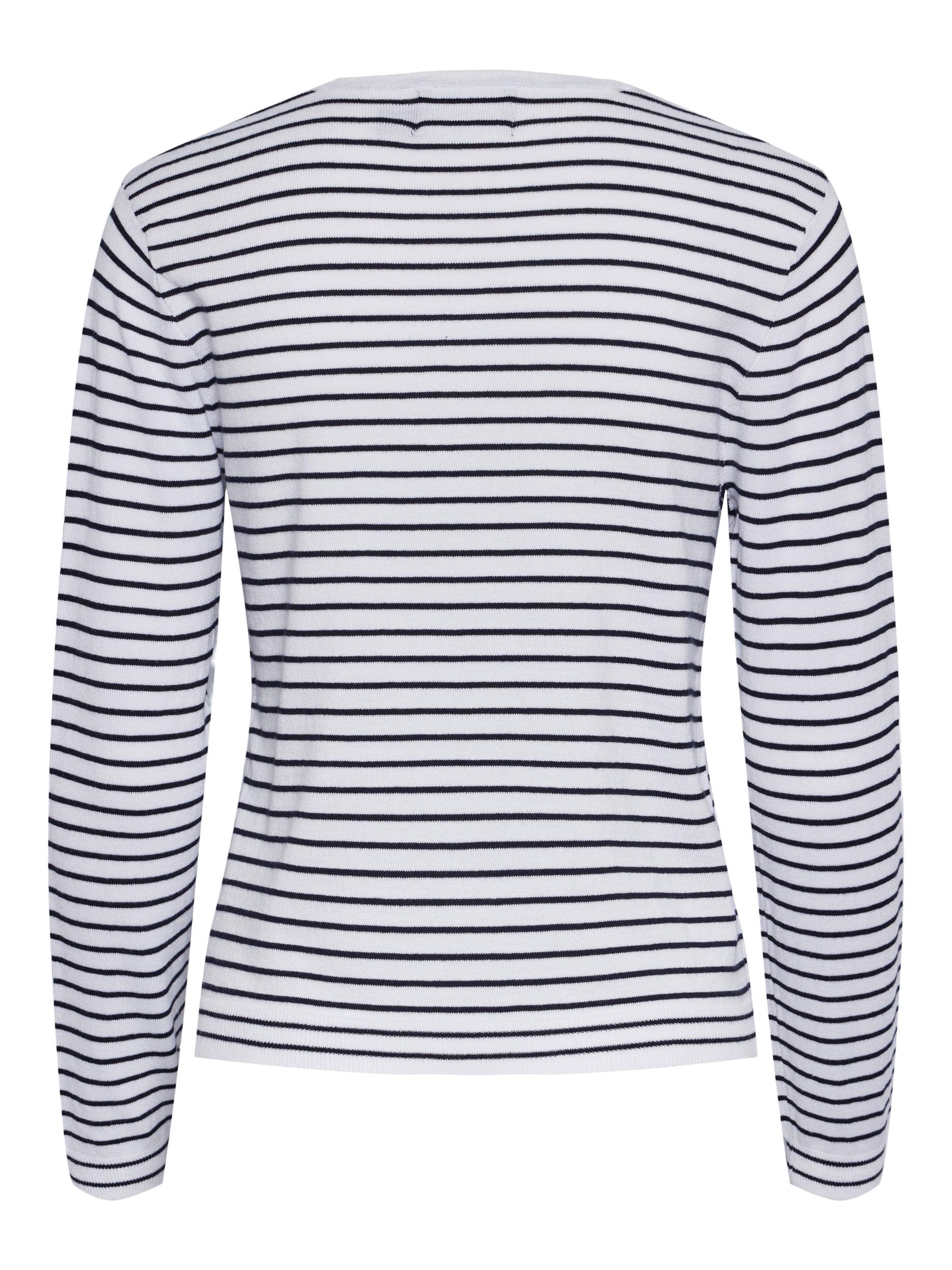 Pulover de la PIECES pe alb