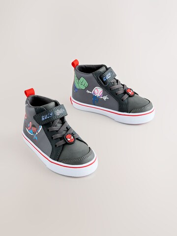 Sneaker di Next in grigio