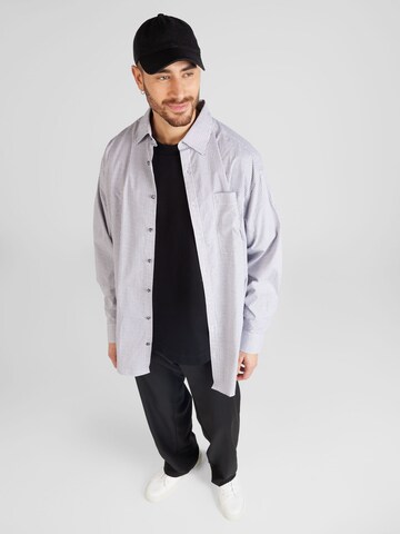 TOPMAN - Comfort Fit Camisa em azul