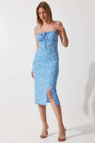 Happiness İstanbul Kleid in Blau: Vorderseite