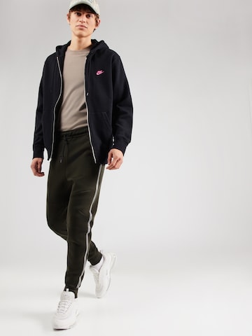 Effilé Pantalon Nike Sportswear en vert