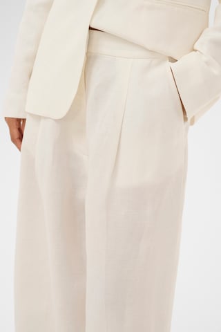 Regular Pantalon 'Ragna' SOAKED IN LUXURY en blanc