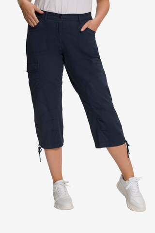 Ulla Popken Regular Cargobroek in Blauw: voorkant