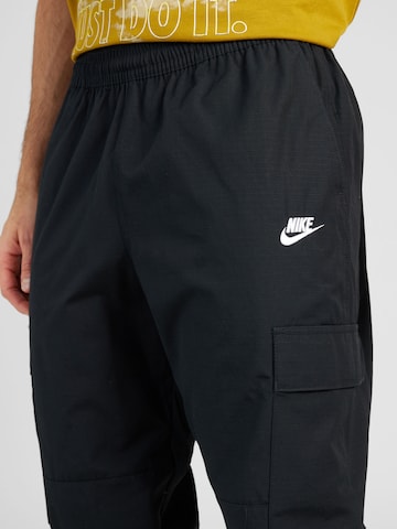 Nike Sportswearregular Cargo hlače - crna boja