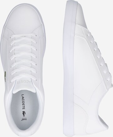 LACOSTE Låg sneaker 'Lerond' i vit