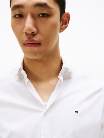 TOMMY HILFIGER Slim fit Ing - fehér
