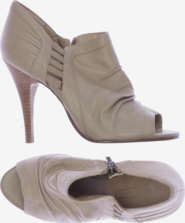 5TH AVENUE High Heels & Pumps in 36 in Beige: front