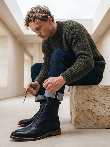 nae Vegan Shoes - Botas con cordones 'CHASE' en negro: frente