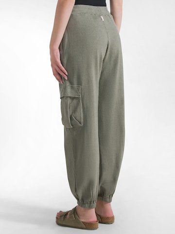 Tapered Pantaloni cargo di DEHA in verde