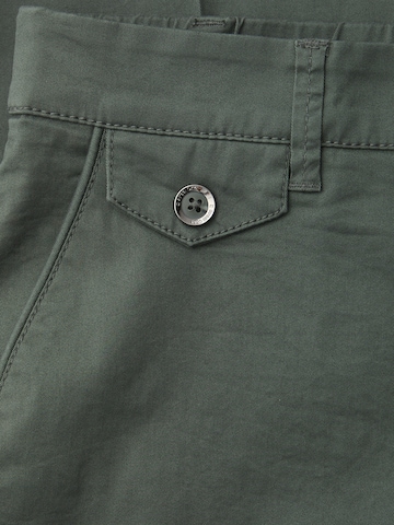 STREET ONE Regular Hose in Grün