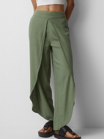 Pull&Bear Wide Leg Hose in Grün: Vorderseite