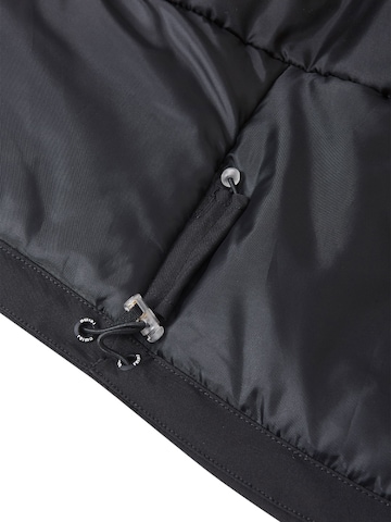 Veste d’hiver 'Kaaranka' Reima en noir