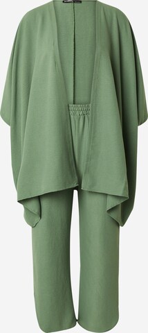 Costum cu pantaloni de la Trend Alaçatı Stili pe verde: față