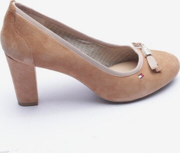 TOMMY HILFIGER Pumps 39 in Braun: predná strana