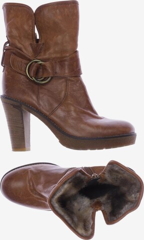 Madeleine Dress Boots in 39 in Brown: front
