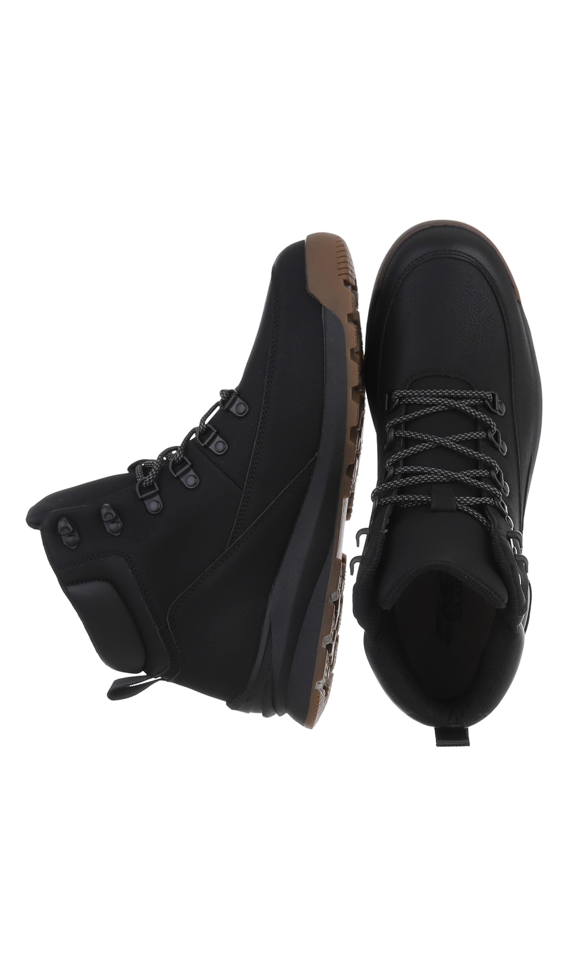 CoolWalk Boots in Black
