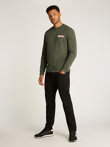 Tommy Jeans Sweatshirt in Green