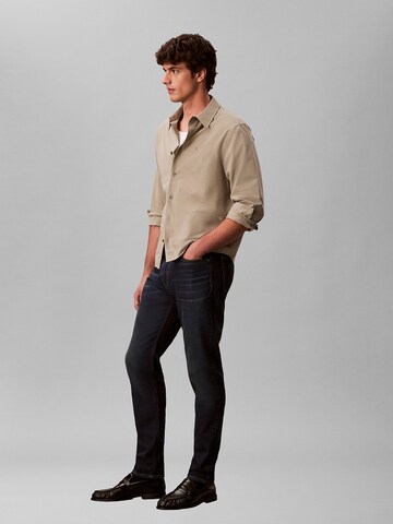 Coupe slim Jean Calvin Klein en bleu