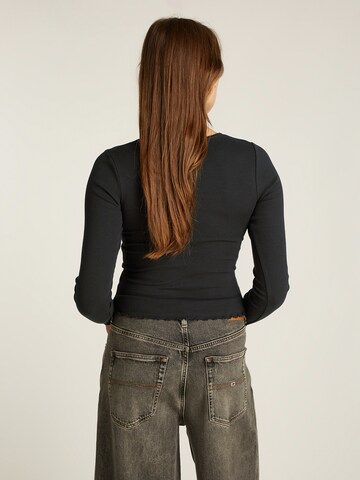 Tommy Jeans Shirt in Schwarz
