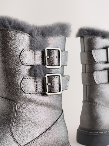 Next - Bota em cinzento