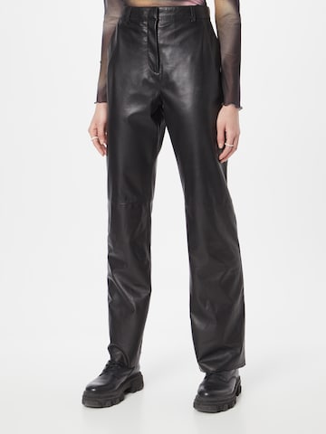 Regular Pantaloni 'CHLOE' de la Studio AR pe negru: față