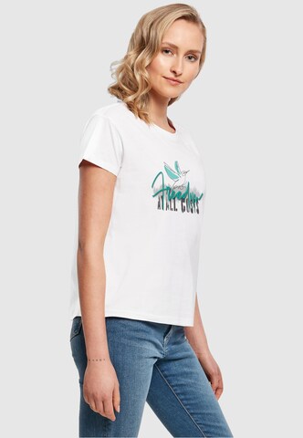 T-shirt 'Freedom At All Costs' Merchcode en blanc