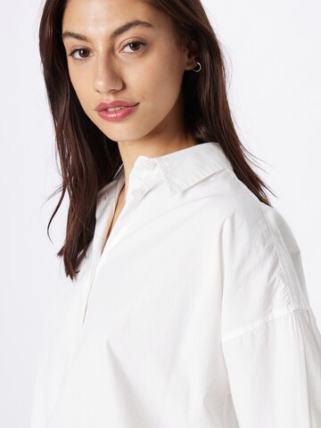 Camicia da donna 'Brisa' di mbym in bianco