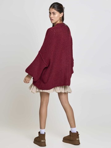 Lilavie Strickjacke ' Lolaa Oversize One Size ' in Rot