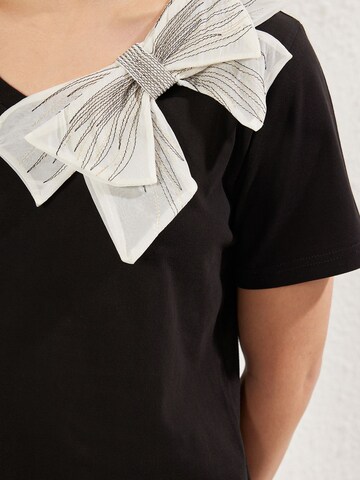 Tricou de la Trendyol pe negru