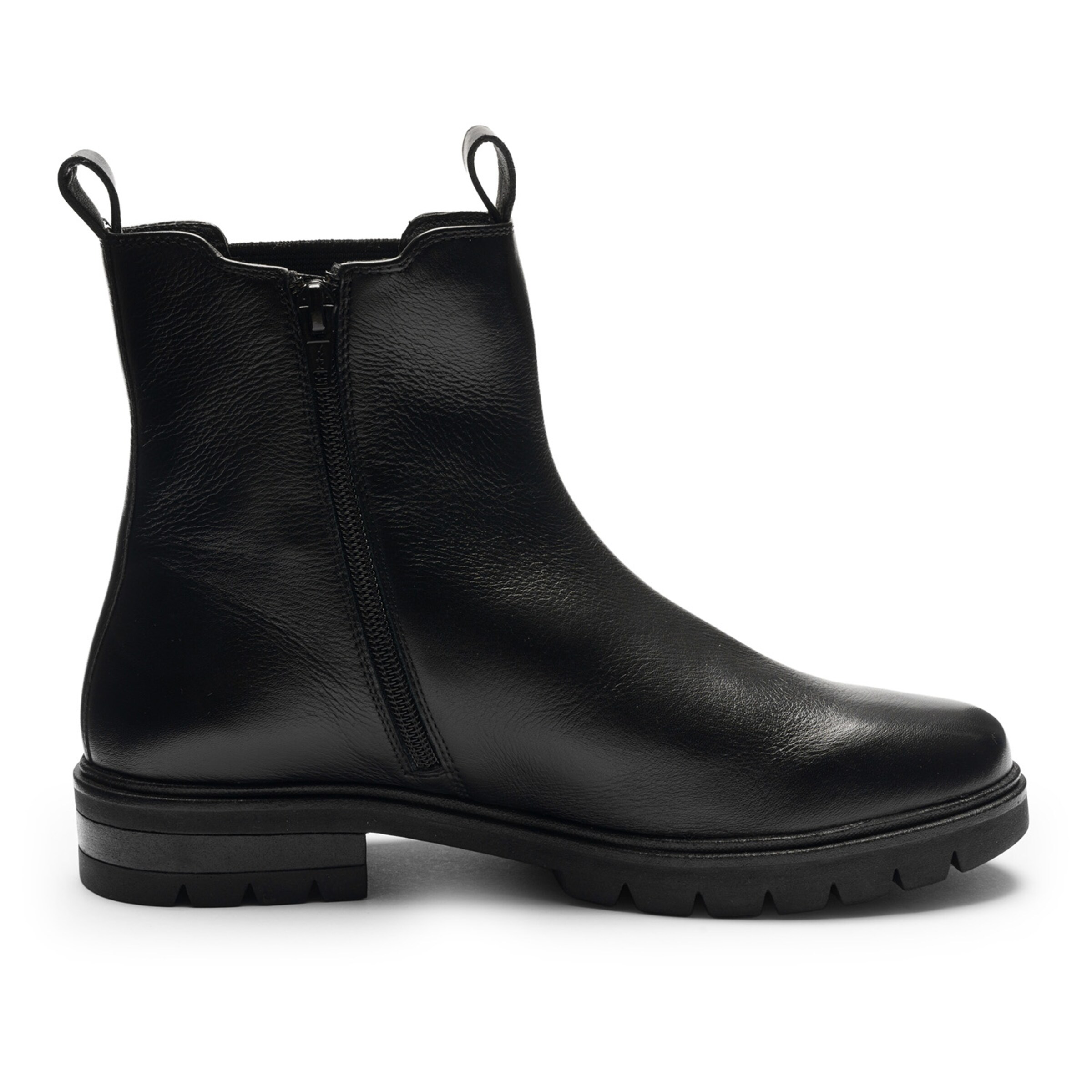 ARA Chelsea Boots in Black