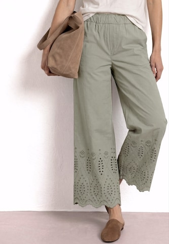 STREET ONE Loose fit Pants in Green