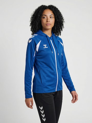 Hummel Sportief sweatshirt in Blauw: voorkant
