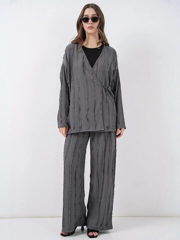 Bigdart Pantsuit in Grey: front