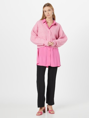 Gina Tricot Gebreid vest 'Valarie' in Roze